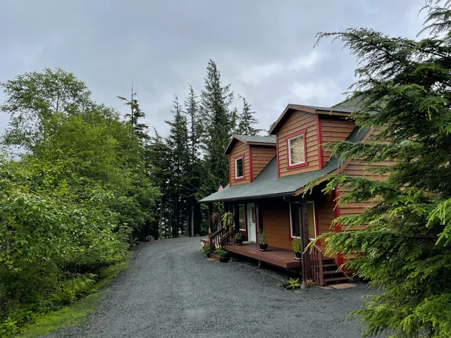 Bear Crossing Bed and Breakfast