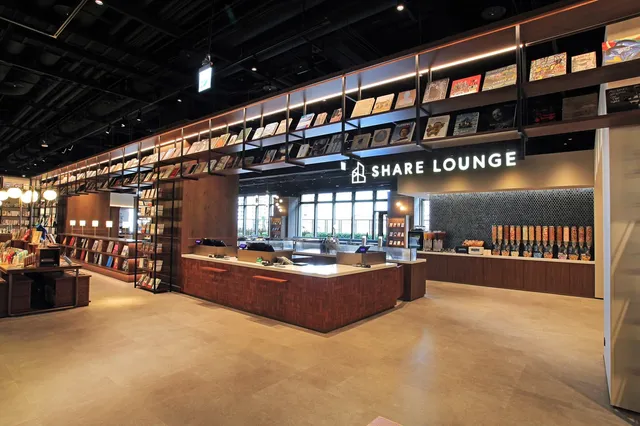 SHARE LOUNGE 松山店
