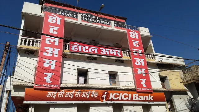 SPOT ON 74131 Amar Lodge