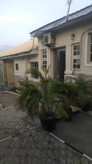 Rock Towers Apartments