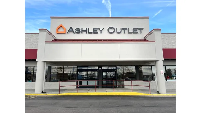 Ashley Outlet