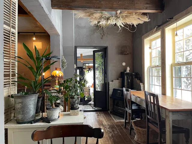 Flower Green & Cafe Parsli