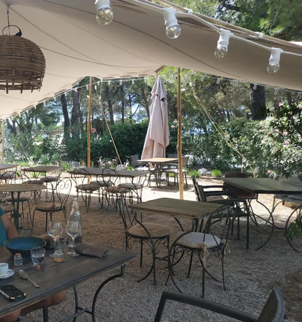 Le Comptoir de L'Eouvé