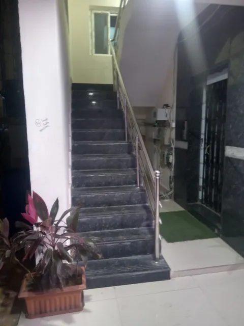 Jyoti - Executive Women's PG