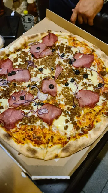 Double pizza & sushi