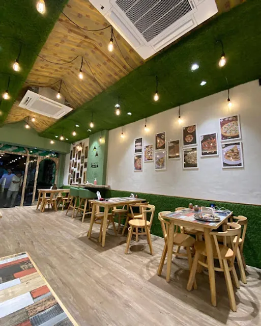 La Pino'z Pizza - Surdhara Circle, Ahmedabad