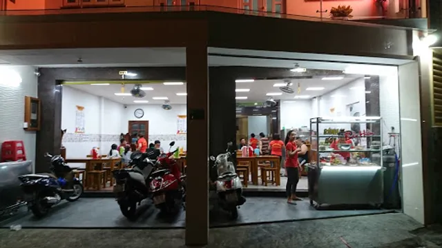 Bánh ướt Bảy Hiền