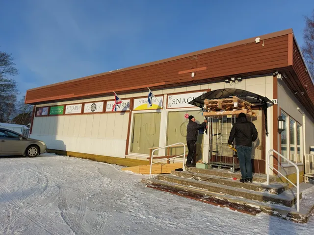 Kafe 51 Bar/Ruji's massage