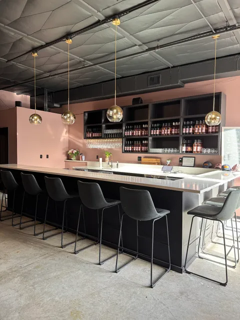 Feral Housewife Wine