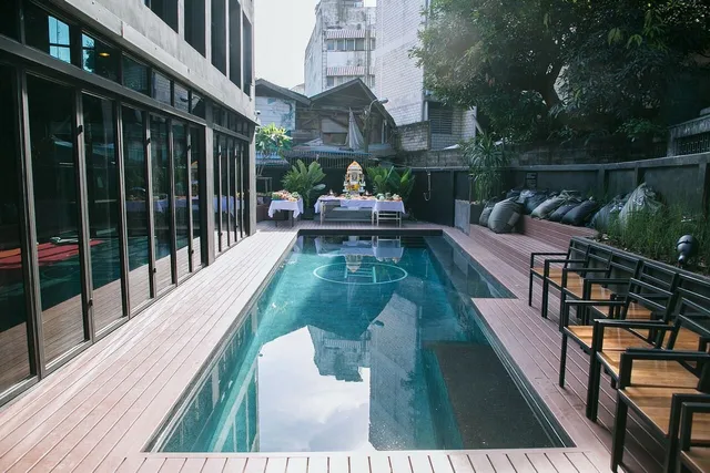 BED STATION HOSTEL KHAO SAN