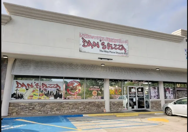 Dan's Pizza "In the Mont"