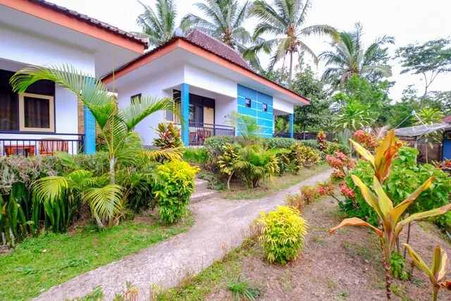 OYO 1835 Surya Mandalika Hotel