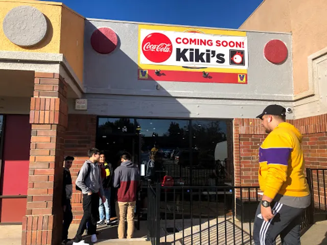 Kiki's Chicken Place