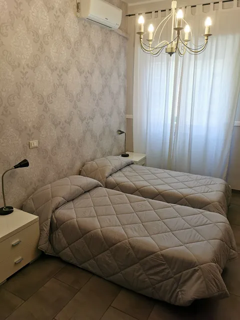 Bed and Breakfast Pyramid