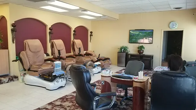 Academy Station Shopping Center