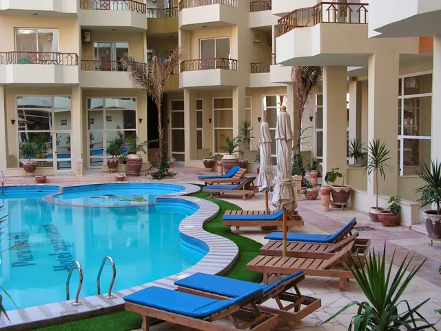 Paradise Hill Hotel Apartments