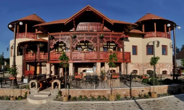 Nyilas Fogadó, Non-Stop 30eur/room +36-70-546-4996