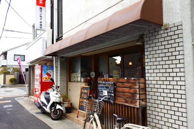 ｃａｆｅ＆ｄｉｎｉｎｇ−ｗａｗａ和