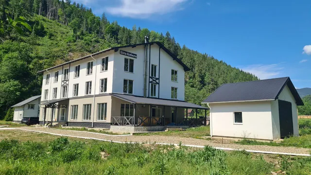 Vidpochynkovyy Kompleks "Bila Kobyla"