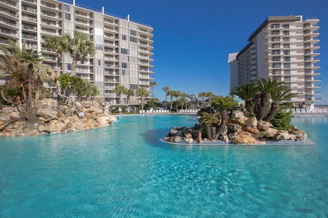 Edgewater Beach & Golf Resort