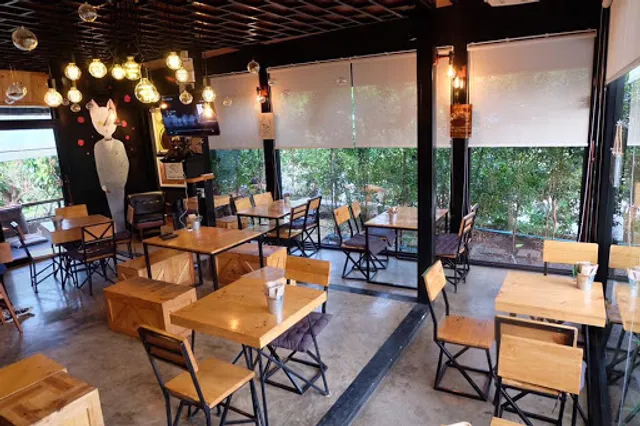 The Kittens Koffie Arts 'n Eats