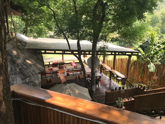 Jungle De Cafe กื๊ดช้าง