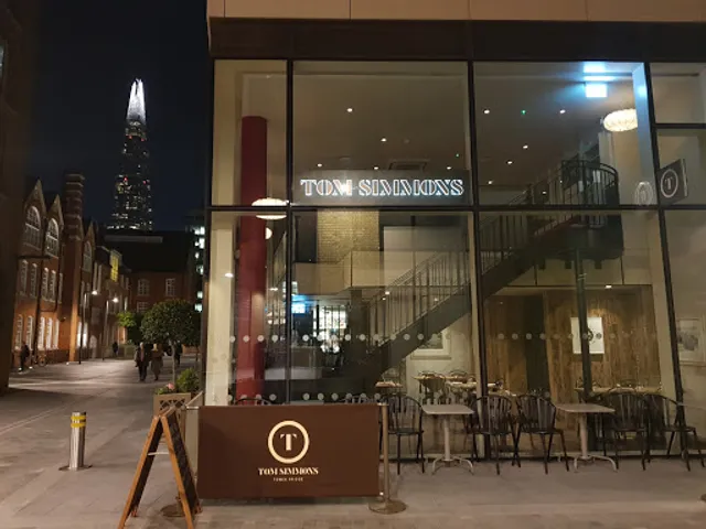 Tom Simmons - Tower Bridge