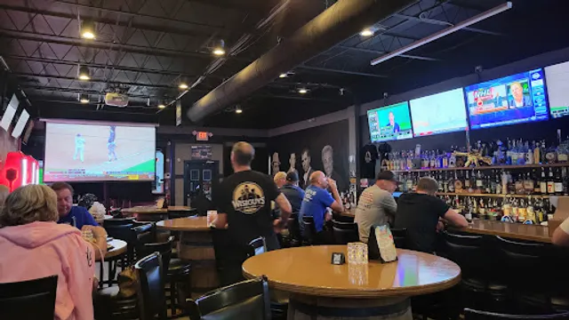 Wiseguys Bar & Grill