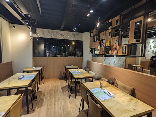 森林小徑 健行店(供餐至20:00)親子寵物友善餐廳 火鍋 義式料理 早午餐 下午茶 火山鬆餅 約會 慶生 聚餐