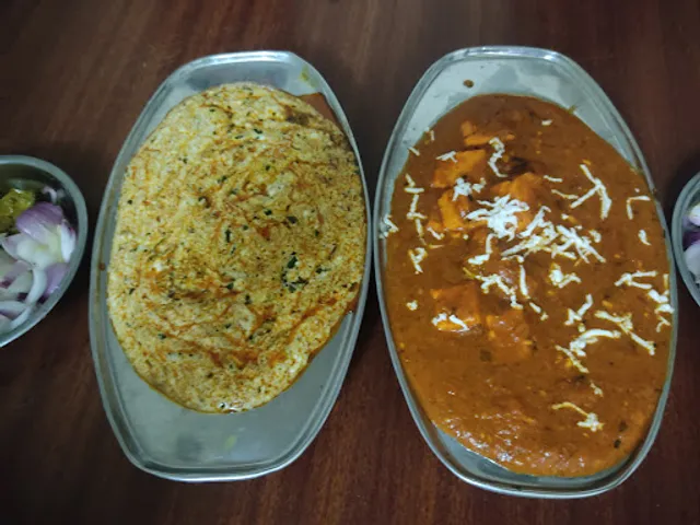 Laxmi Pavitra Bhojnalaya