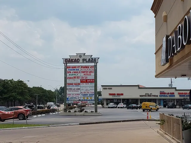 Universal Shopping Center