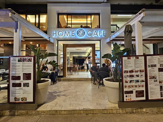 HOME CAFÉ