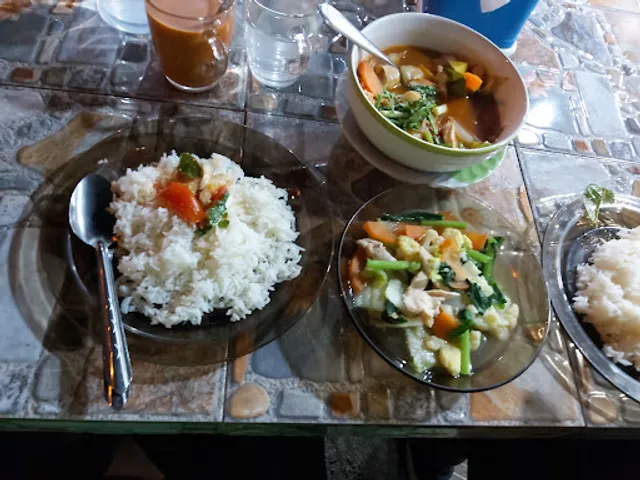 Fhasai Halal Food Thai Malay