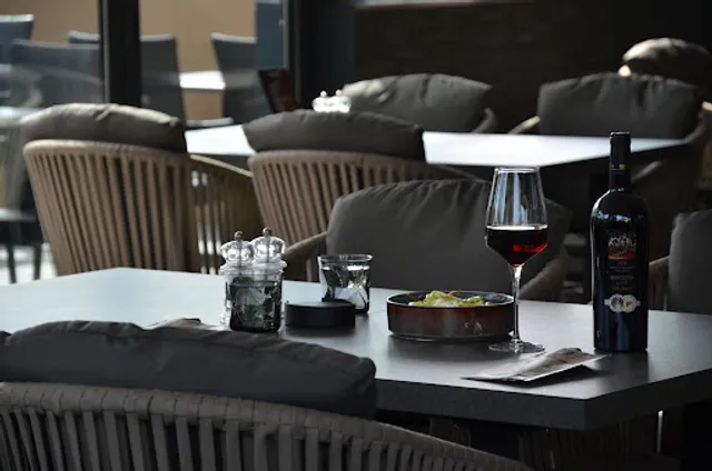 Trós Montérna - ,,Greek Kitchen & Burger‘‘