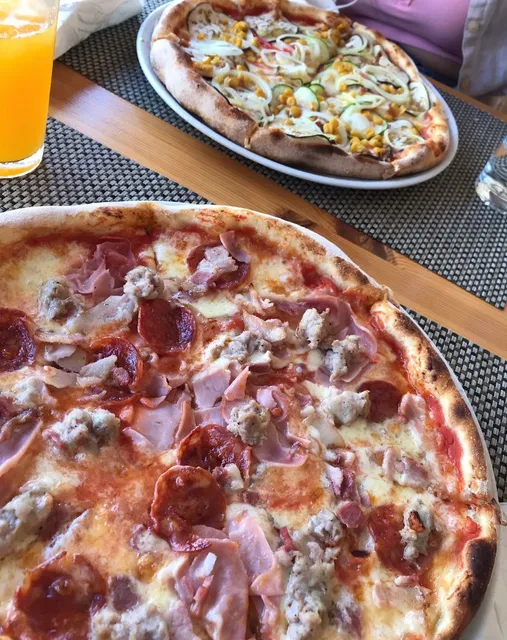 Pizzeria Trattoria Martini Bella Vista