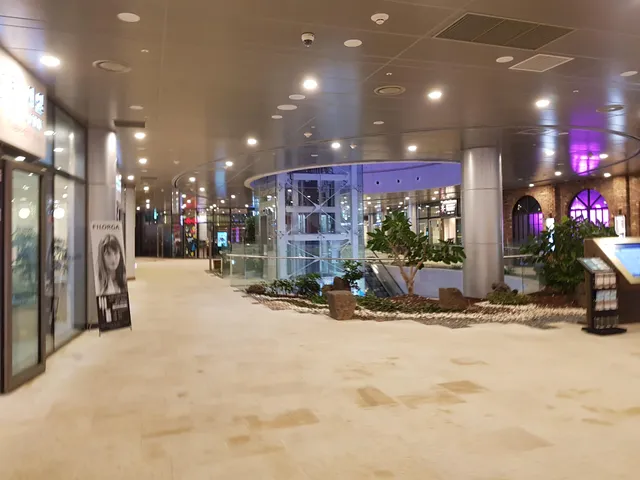 Shinhwa Shopping Street