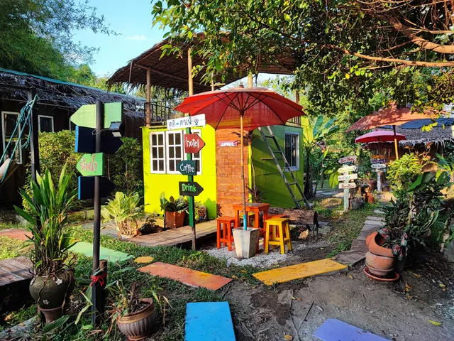 Do Dee Cafe' Bangkok