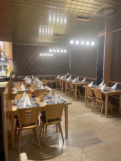 La Tombola Pizzeria & Trattoria