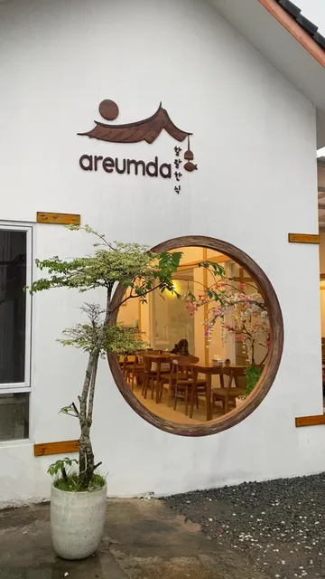 Areumda Cafe