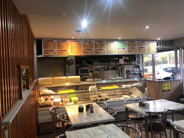 Queens Cafe Queen spicy