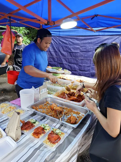 Taman Sutera Night Market