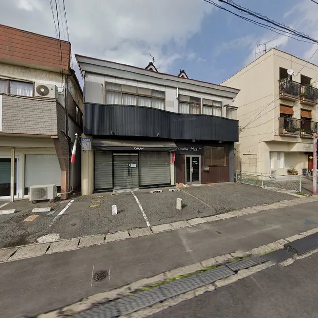 カジュアルバーフラット