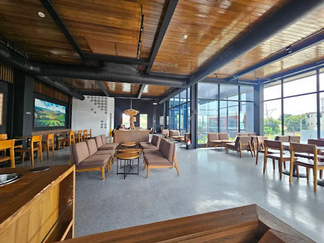 Starbucks MacArthur Highway Malolos