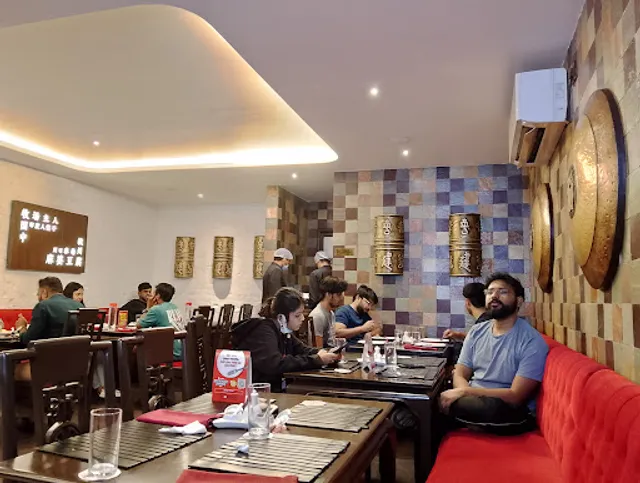 Chowman (Marathahalli)