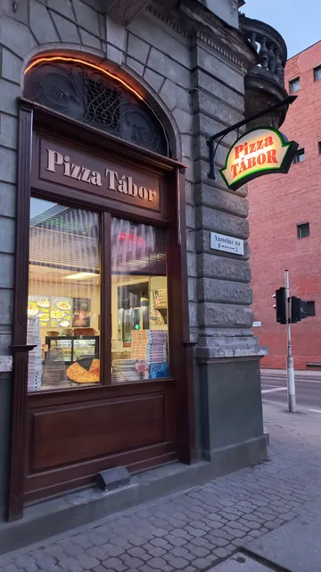 Pizza Tábor