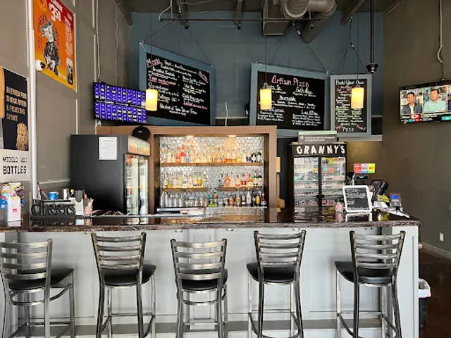 Grannys Lottery Deli & Bar