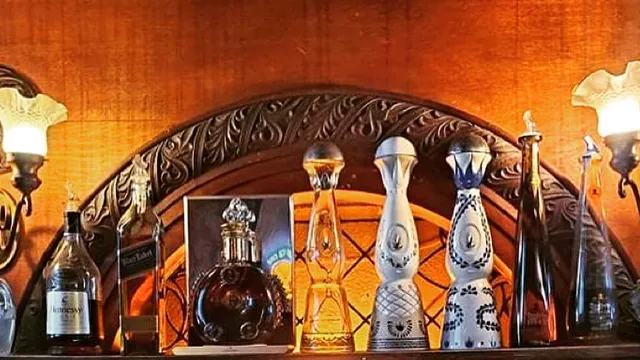 Brass Rail Bar & Grill