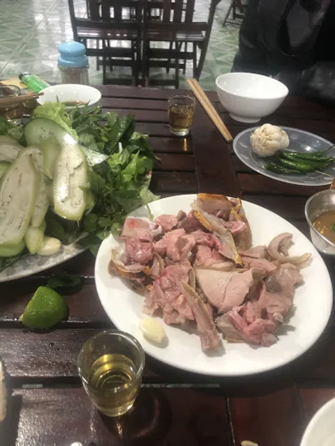 Quán Trung Thảo bê Thui Cầu Mống