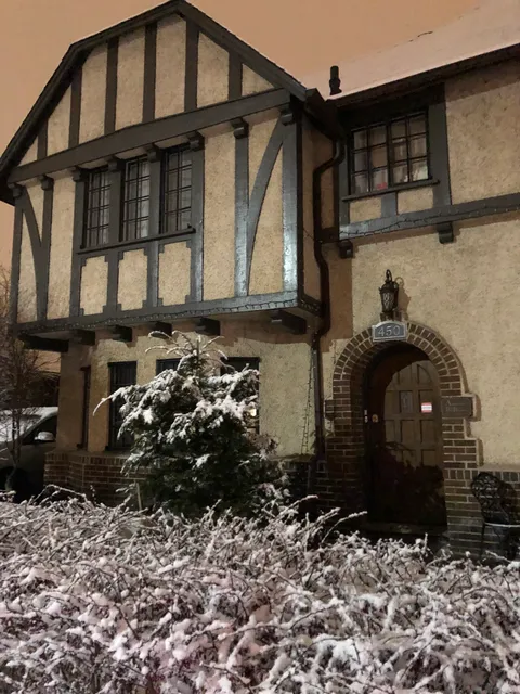 Ambassador Bed & Breakfast