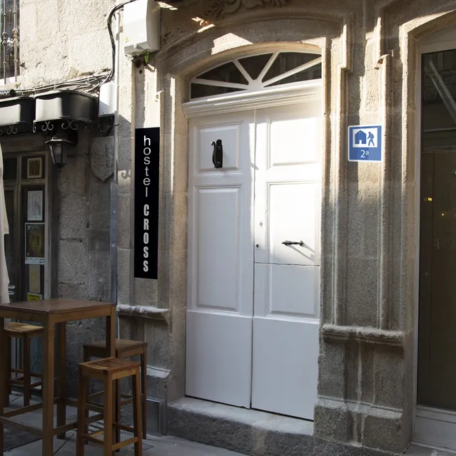 Hostel Cross